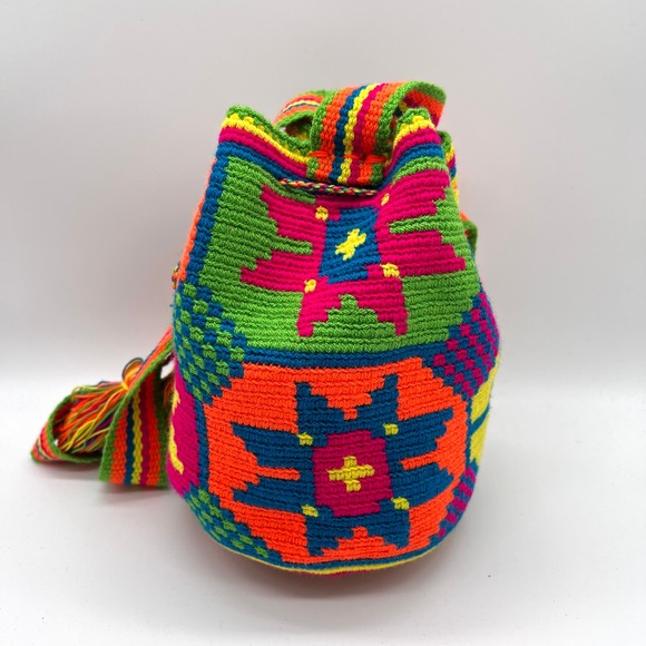 WAYUU MOCHILA Columbian Woven Bag Womens Small Crochet Tassel Boho Crossbody - Picture 6 of 9